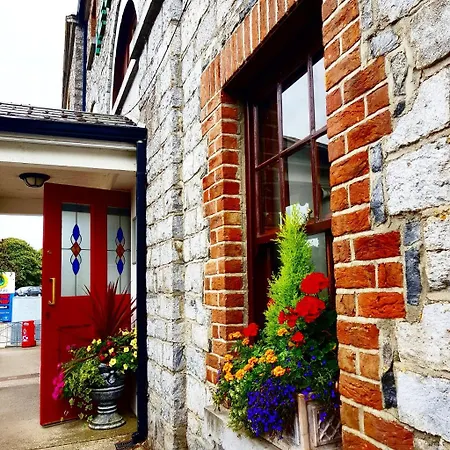 The Gandon Inn Emo